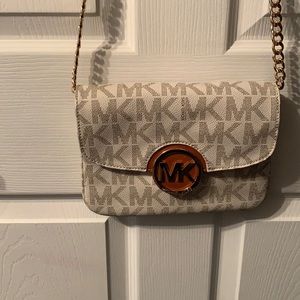 Small leather Michael Kors crossbody